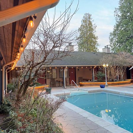 Sunshine Lodge Inn Гибсонс Экстерьер фото