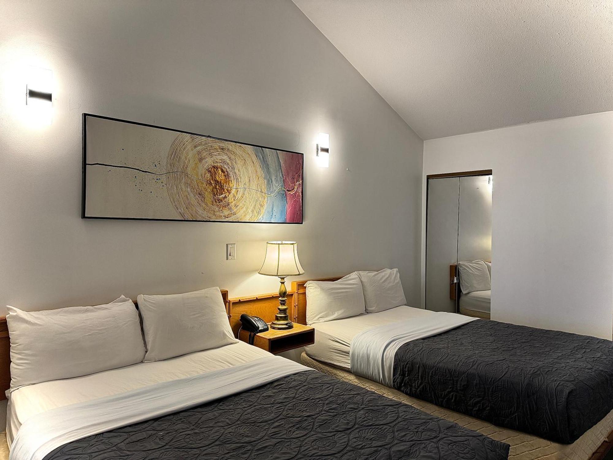 Sunshine Lodge Inn Гибсонс Экстерьер фото