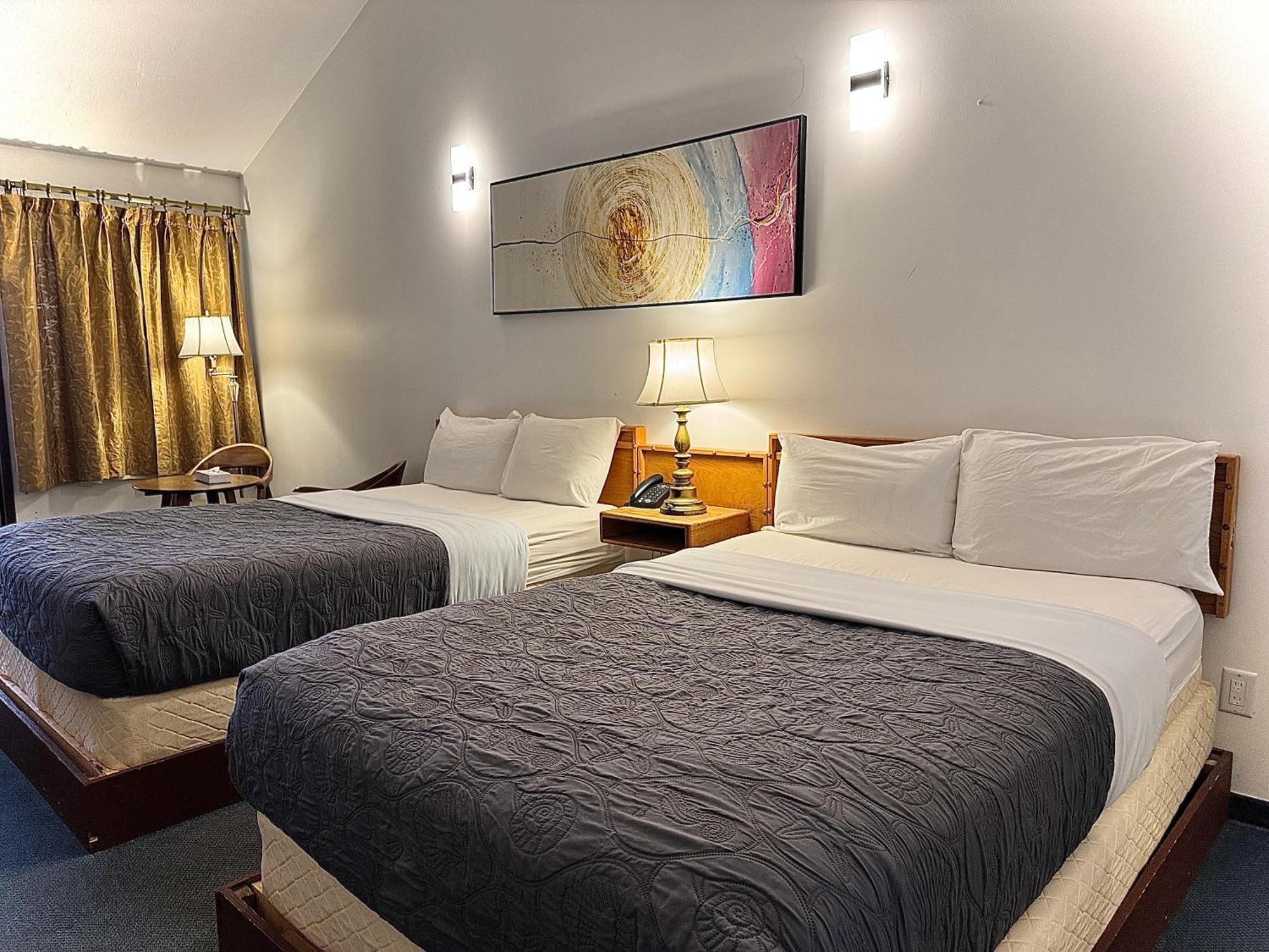 Sunshine Lodge Inn Гибсонс Экстерьер фото